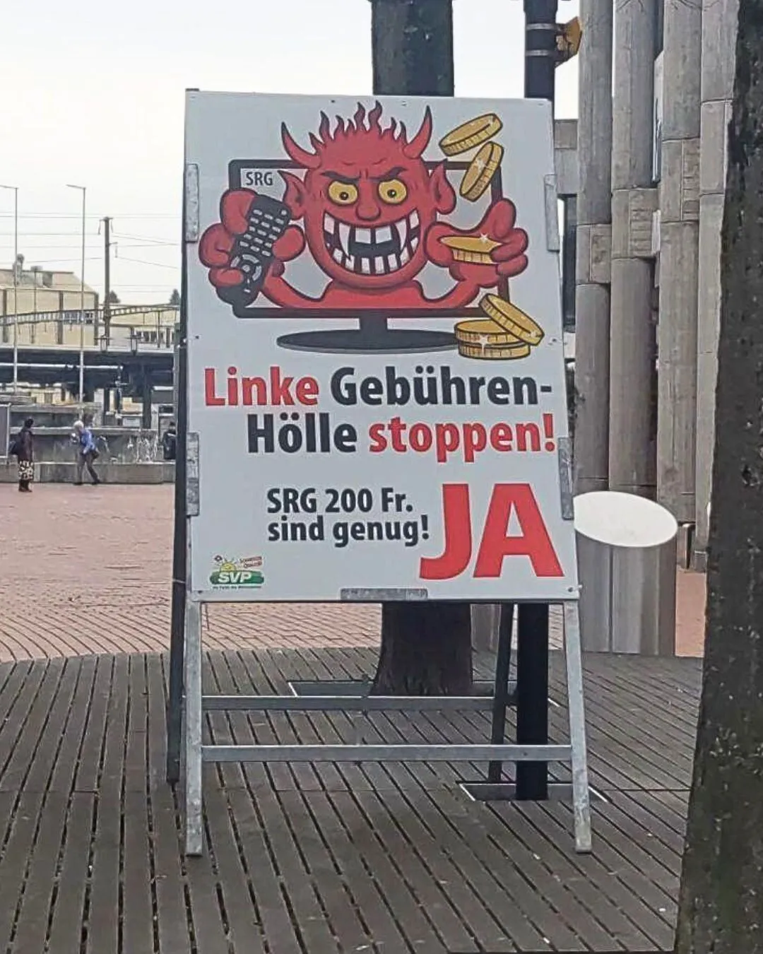 Bild zum Beitrag «Der rote Teufel auf dem Marktplatz»